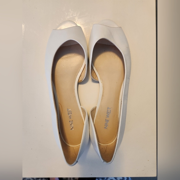 Nine west white peekaboo open toe shoes - Picture 2 of 3